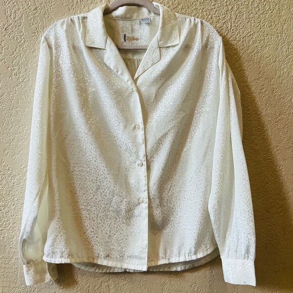 TJ Bentley Vintage Blouse Sz Large Button Up Cream with Geometric Design Vtg - Picture 2 of 7